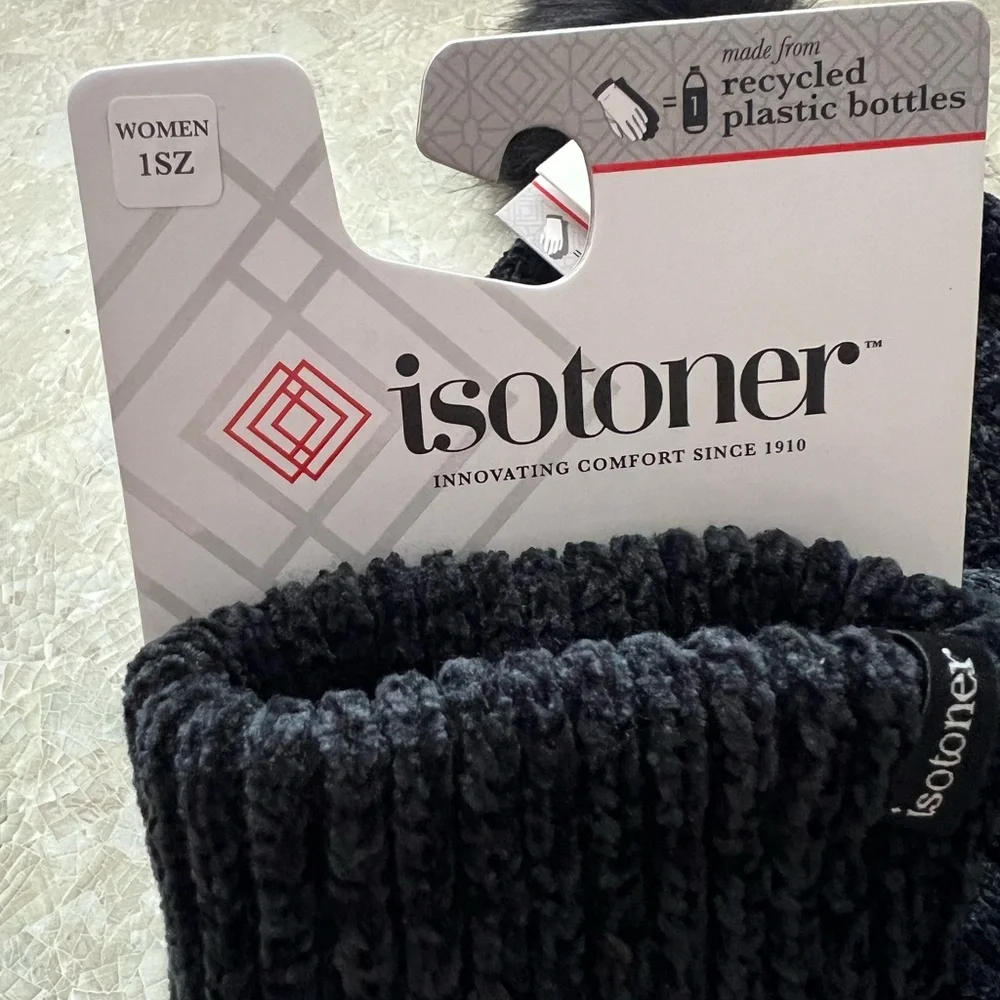 Isotoner Black Knit Hat and Gloves Set - Picture 3 of 6